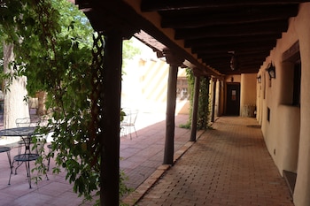 Superior Room, 2 Queen Beds (Historic Sagebrush Room Two Beds)