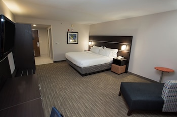 Standard Room, 1 King Bed, Accessible (Communications)