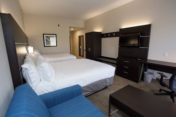 Suite, 2 Queen Beds