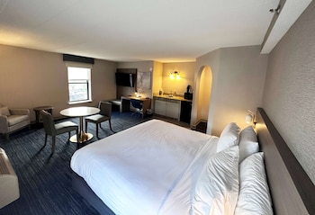 Deluxe Room, 1 King Bed, Non Smoking