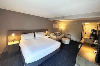Deluxe Room, 1 King Bed, Non Smoking