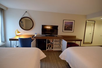Room, 2 Queen Beds, Non Smoking