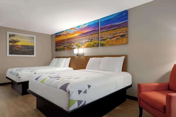 Room, 2 Queen Beds, Non Smoking