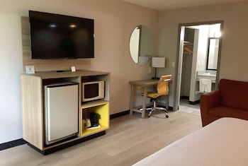 Studio Suite, 1 King Bed, Non Smoking