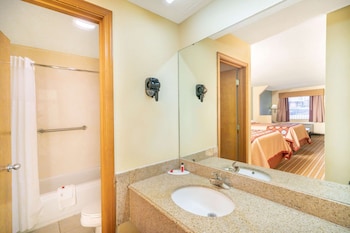 Studio Suite, 1 King Bed, Non Smoking