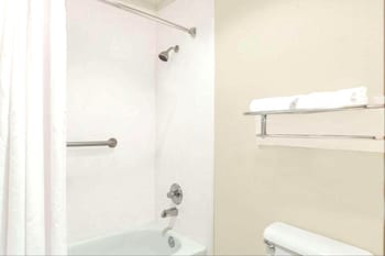 Studio Suite, 1 King Bed, Non Smoking