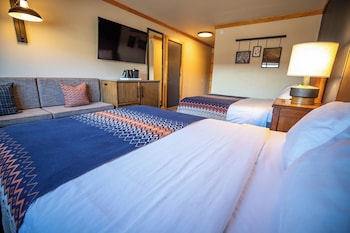 Deluxe Room, 2 Queen Beds, Accessible