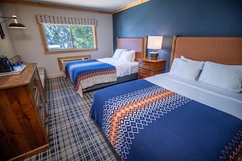 Deluxe Room, 2 Queen Beds