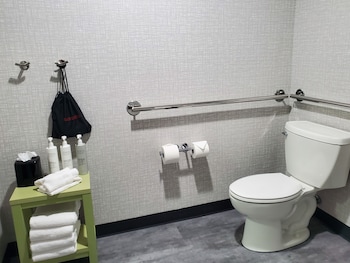 Room, 2 Queen Beds, Accessible, Non Smoking