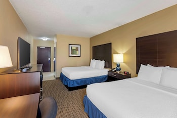 Standard Room, 2 Queen Beds, Non Smoking, Refrigerator & Microwave