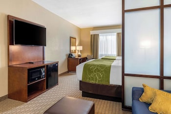 Suite, 2 Queen Beds, Accessible, Non Smoking