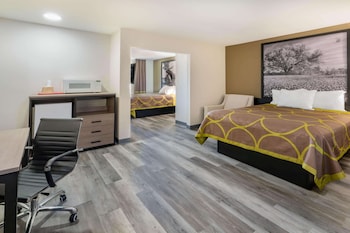 Room, 2 Queen Beds, Accessible, Non Smoking (Mobility/Roll-In Shower)