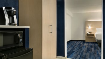 Standard Room, 2 Queen Beds, Accessible (Communications)