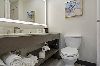 Room, 1 King Bed, Accessible, Non Smoking (Mobility)