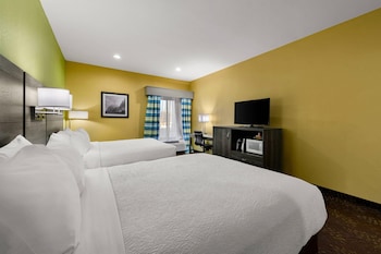 Standard Room, 2 Queen Beds, Non Smoking