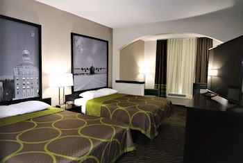 Room, 2 Queen Beds with Sleeper Sofa, Non Smoking
