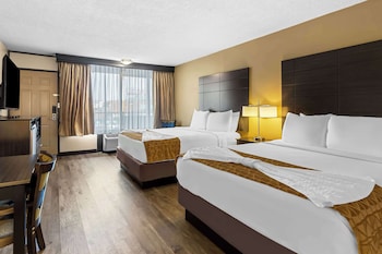 Standard Room, 2 Queen Beds, Refrigerator & Microwave, Ground Floor