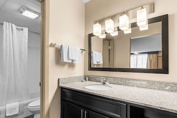 Standard Room, 2 Queen Beds, Refrigerator & Microwave, Ground Floor