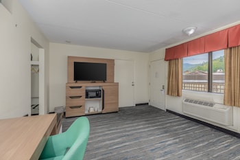 Room, 1 King Bed, Jetted Tub