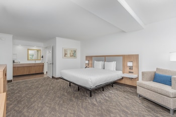 Standard Room, 1 King Bed