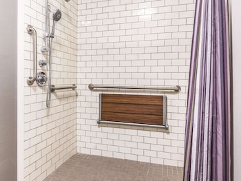 Room, 2 Double Beds, Accessible, Non Smoking (Mobility/Hearing Impaired Accessible)
