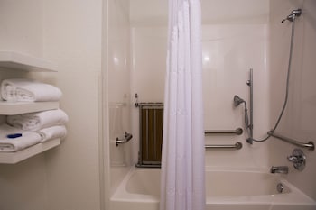 Standard Room, 1 King Bed, Accessible, Non Smoking