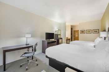 Standard Room, 2 Queen Beds, Non Smoking, Refrigerator & Microwave