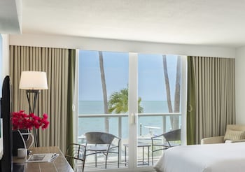 Room, 2 Queen Beds, Oceanfront