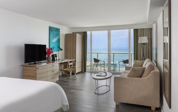 Room, 1 King Bed, Accessible, Oceanfront