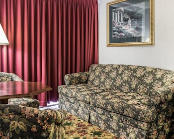Deluxe Suite, 2 Bedrooms, Balcony, Lake Front