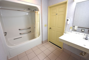 Standard Room, 2 Queen Beds
