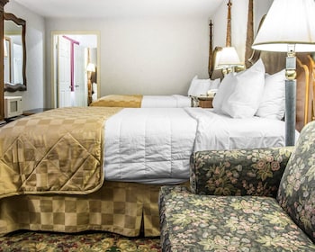 Deluxe Suite, 2 Bedrooms, Balcony, Lake Front