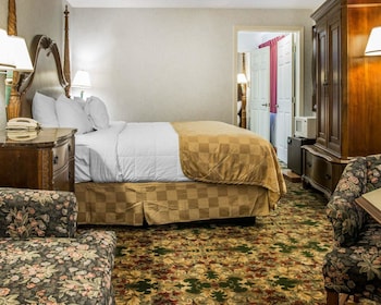 Deluxe Suite, 2 Bedrooms, Balcony, Lake Front
