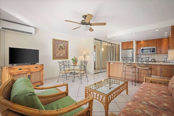 Suite, 1 Bedroom, Garden View