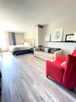 Studio Suite, 1 King Bed, Non Smoking