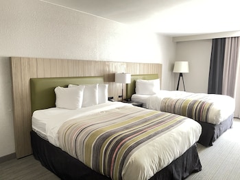 Room, 2 Queen Beds, Non Smoking