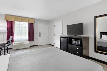 Standard Room, 1 Queen Bed, Smoking