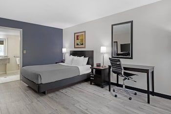 Standard Room, 1 Queen Bed, Smoking