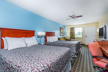Suite, 1 Queen Bed, Non Smoking