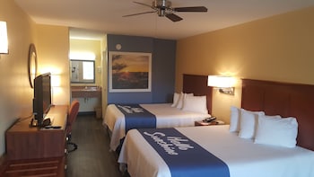 Suite, 1 Queen Bed, Non Smoking