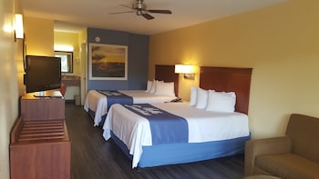 Suite, 1 Queen Bed, Non Smoking