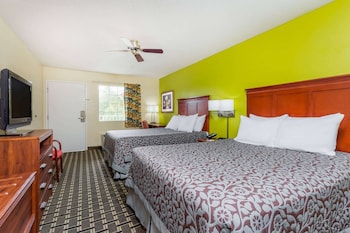 Room, 2 Queen Beds, Non Smoking