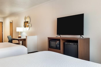 Studio Suite, 2 Queen Beds, Non Smoking