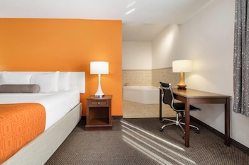 Studio Suite, 1 King Bed, Non Smoking