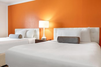 Standard Room, 2 Queen Beds