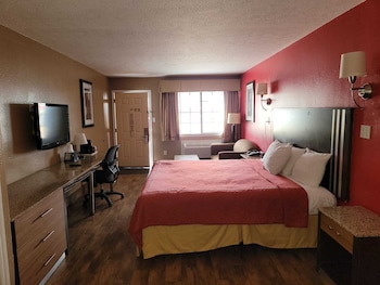 Standard Room, 1 King Bed