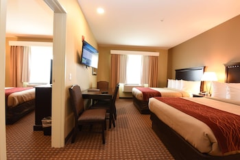 Suite, Multiple Beds, Non Smoking, Kitchen