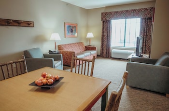 Double Queen Corner Suite