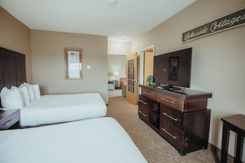 Double Queen Corner Suite