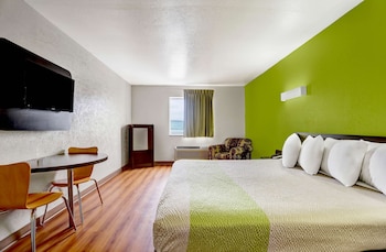 Standard Suite, 1 King Bed, Non Smoking, Refrigerator & Microwave